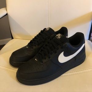 Nike Air Force 1